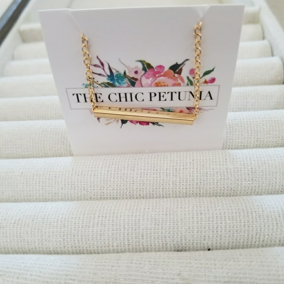 Gold bar necklace - Picture 3 of 4